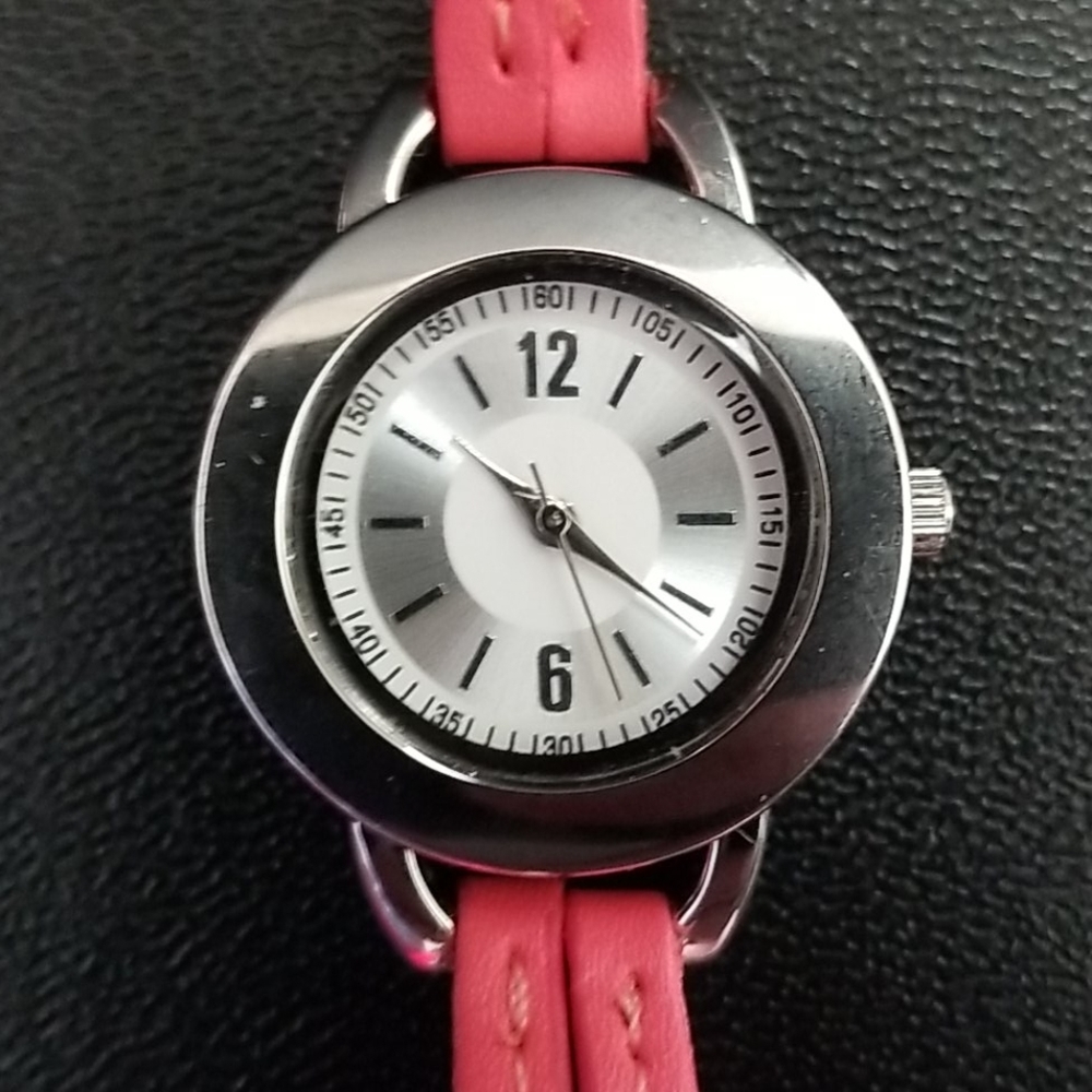 Vintage FMD Womens Stainless Steel Watch
